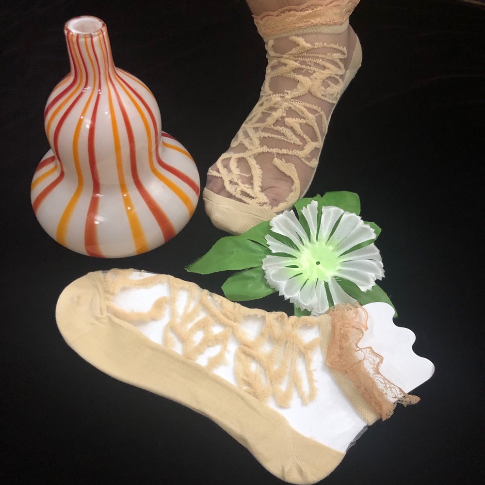 Fancy socks with lace